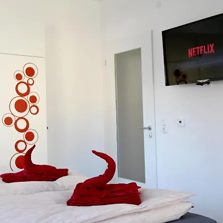 Gemuetliches Appartement Mit Netflix, Nespresso Und Boxspringbett Augsburg Exterior photo